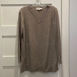 Tan Loft V-neck tunic sweater with banded neck, hem and sleeves, side slits.